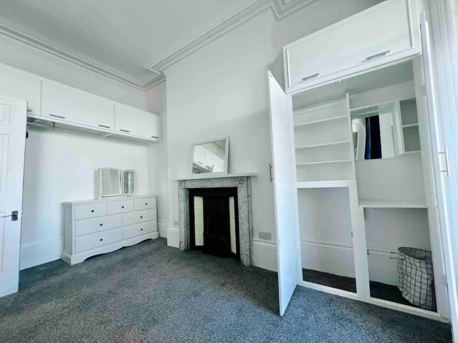 Flat 4 Marine Parade House, 1 East Cliff- Next To Dover Port, White Cliffs, Beach, Castle Ngoại thất bức ảnh