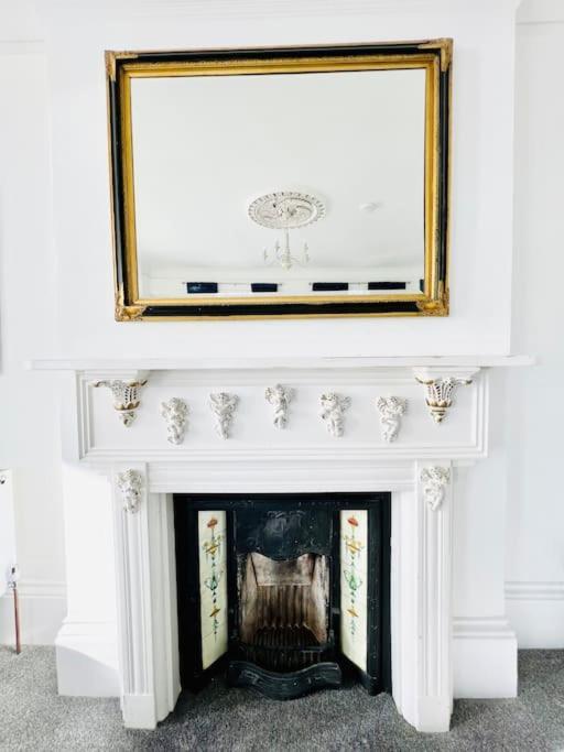 Flat 4 Marine Parade House, 1 East Cliff- Next To Dover Port, White Cliffs, Beach, Castle Ngoại thất bức ảnh