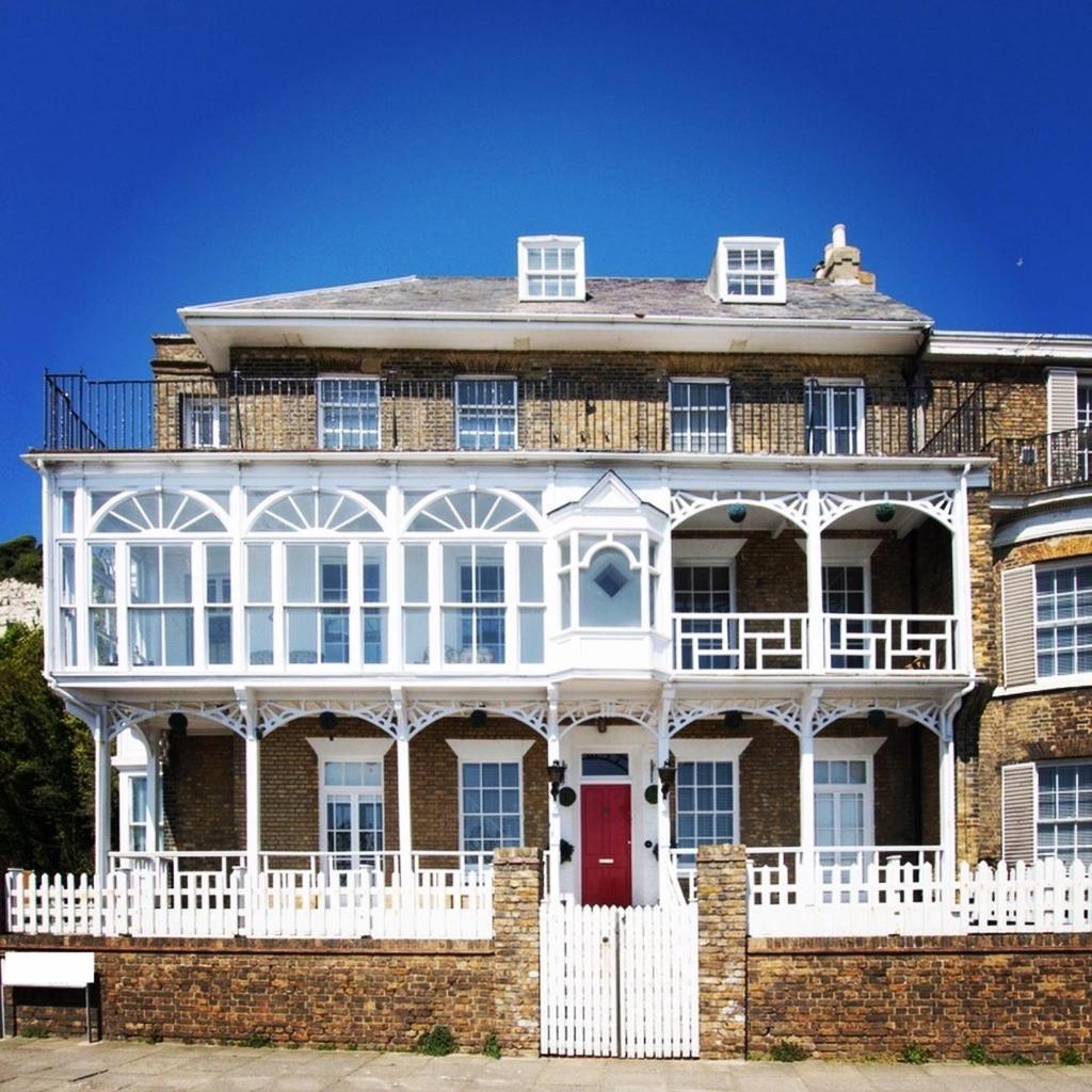 Flat 4 Marine Parade House, 1 East Cliff- Next To Dover Port, White Cliffs, Beach, Castle Ngoại thất bức ảnh